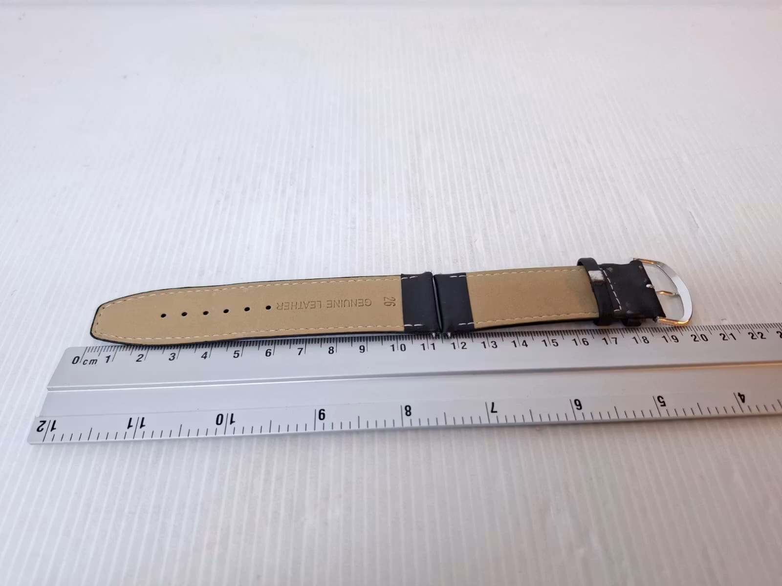 2st: Armband BRUN/SVART KALVSKINN (26 mm)