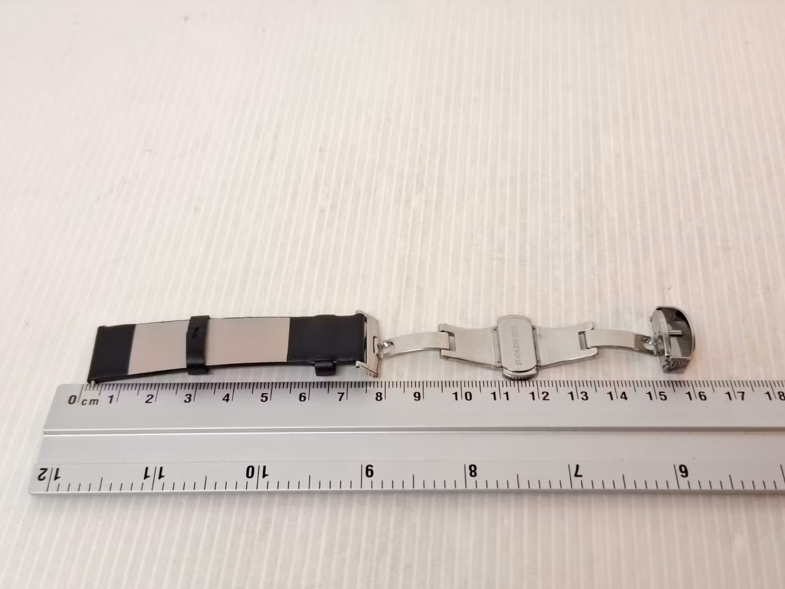 Armband SVART "METALL" (18 mm)
