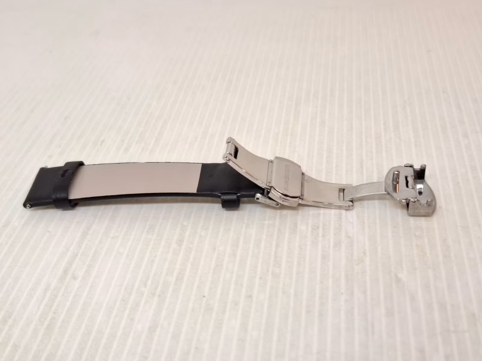 Armband SVART "METALL" (18 mm)