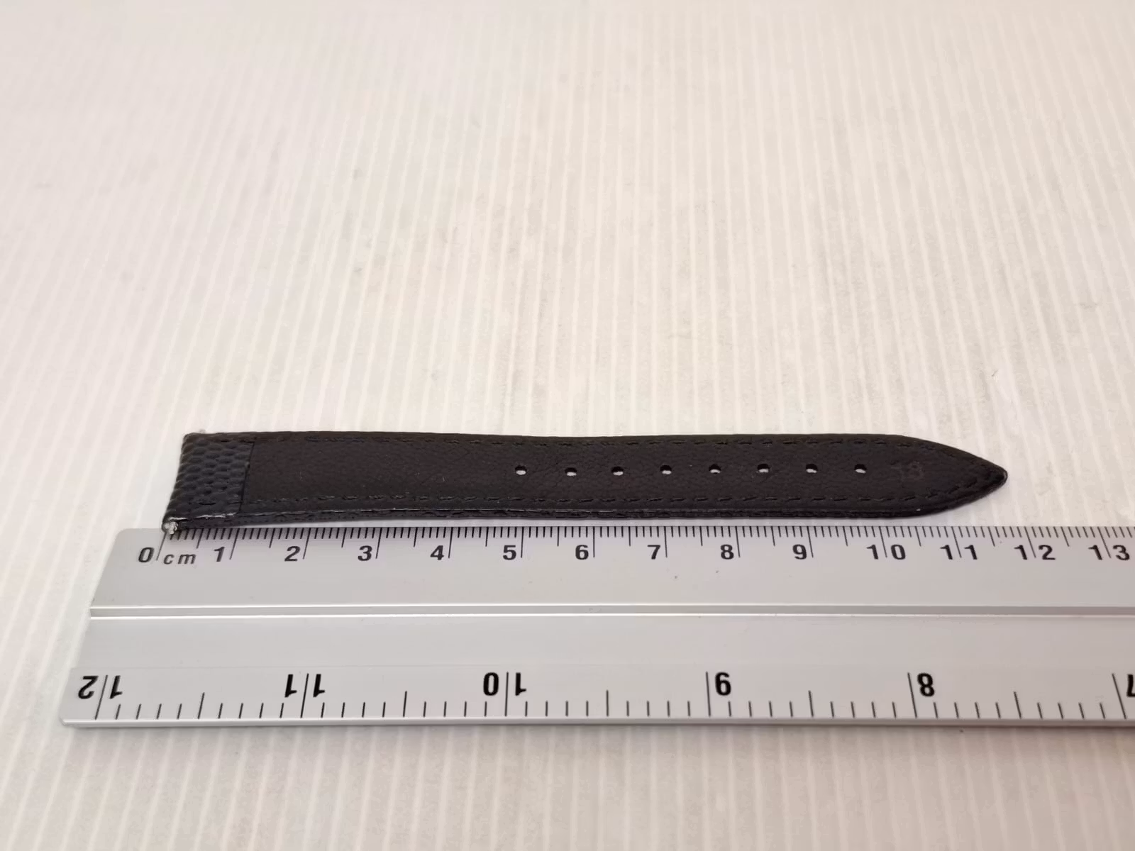 Armband SVART "METALL ORM" (18 mm)