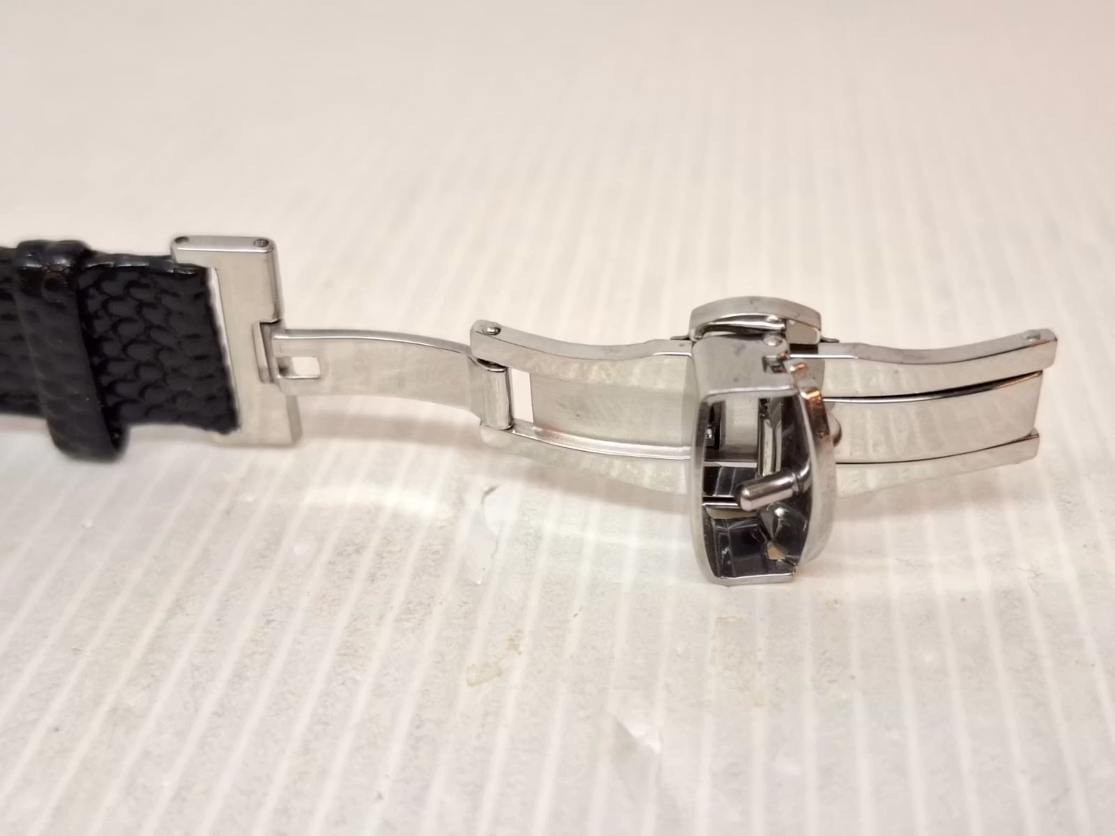 Armband SVART "METALL ORM" (18 mm)