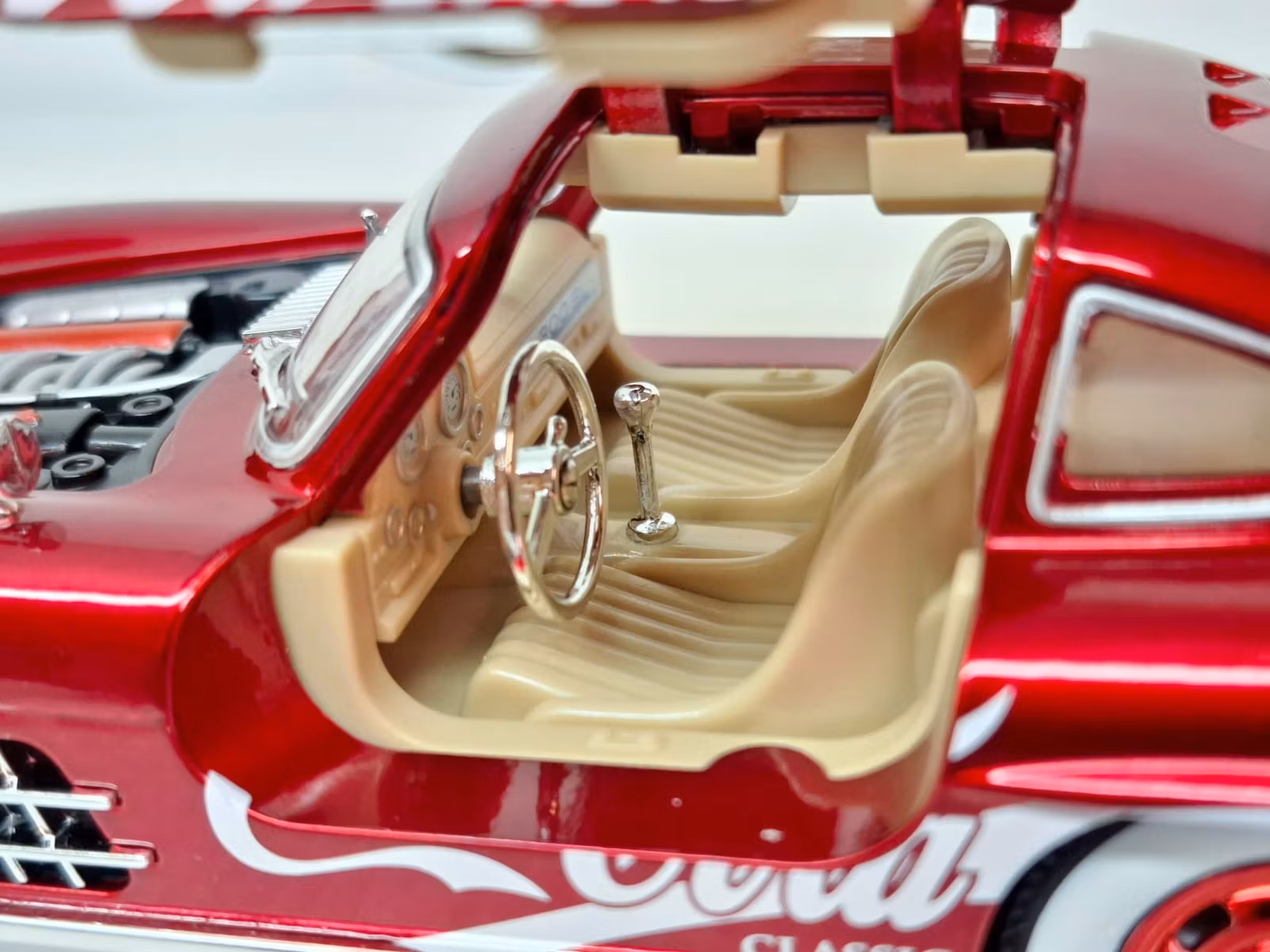Modellbil Coca-Cola Mercedes-Benz 300 SL - Skala 1:24