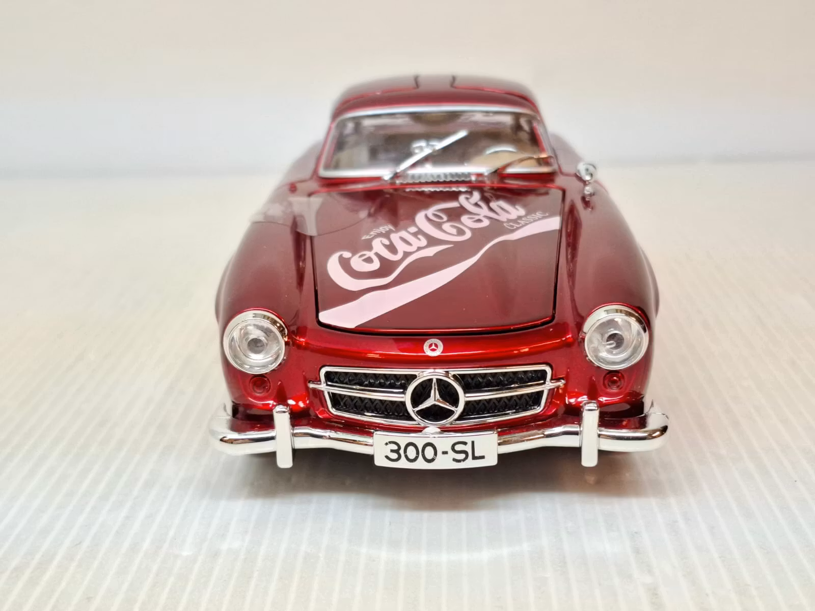 Modellbil Coca-Cola Mercedes-Benz 300 SL - Skala 1:24