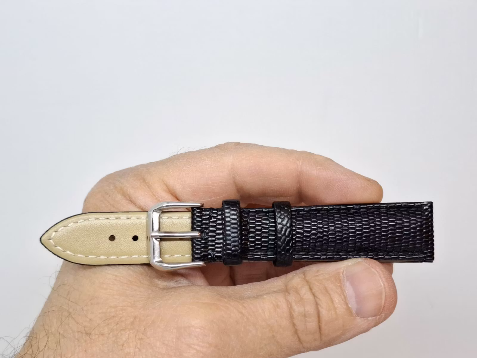 Armband SVART KALVSKINN ÖDLA/ORM (18 mm) + tillbehör