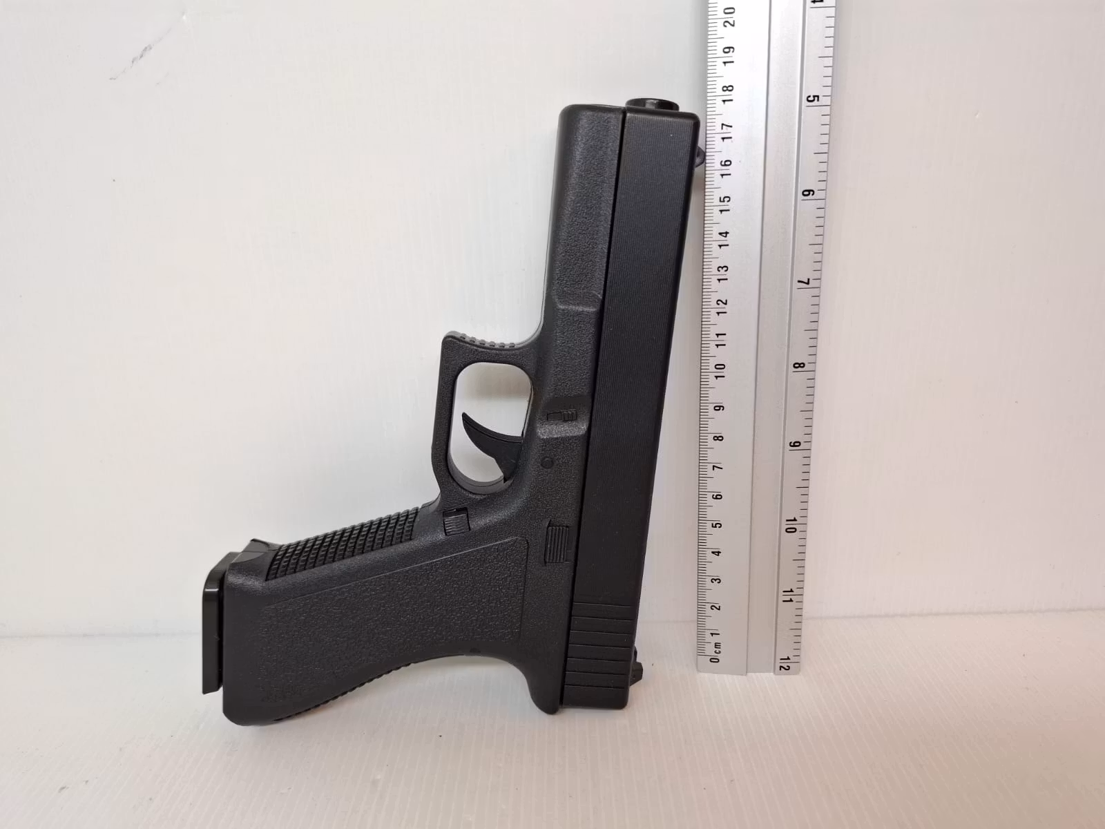 Soft Air Gun "Glock" Plast (Air Soft)