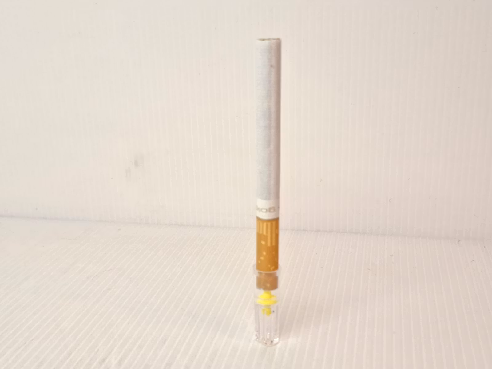 4 paket: SHARK Filter munstycke (cigarett)
