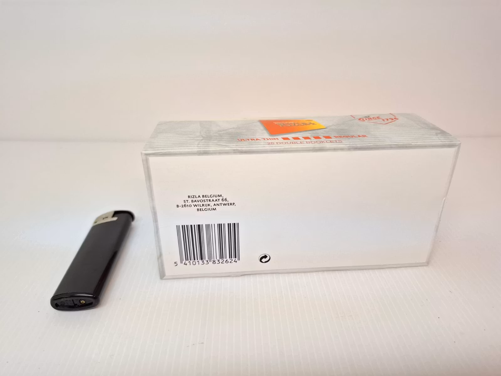 DISPLAY: Rizla Ultra Thin Mini Dubbel
