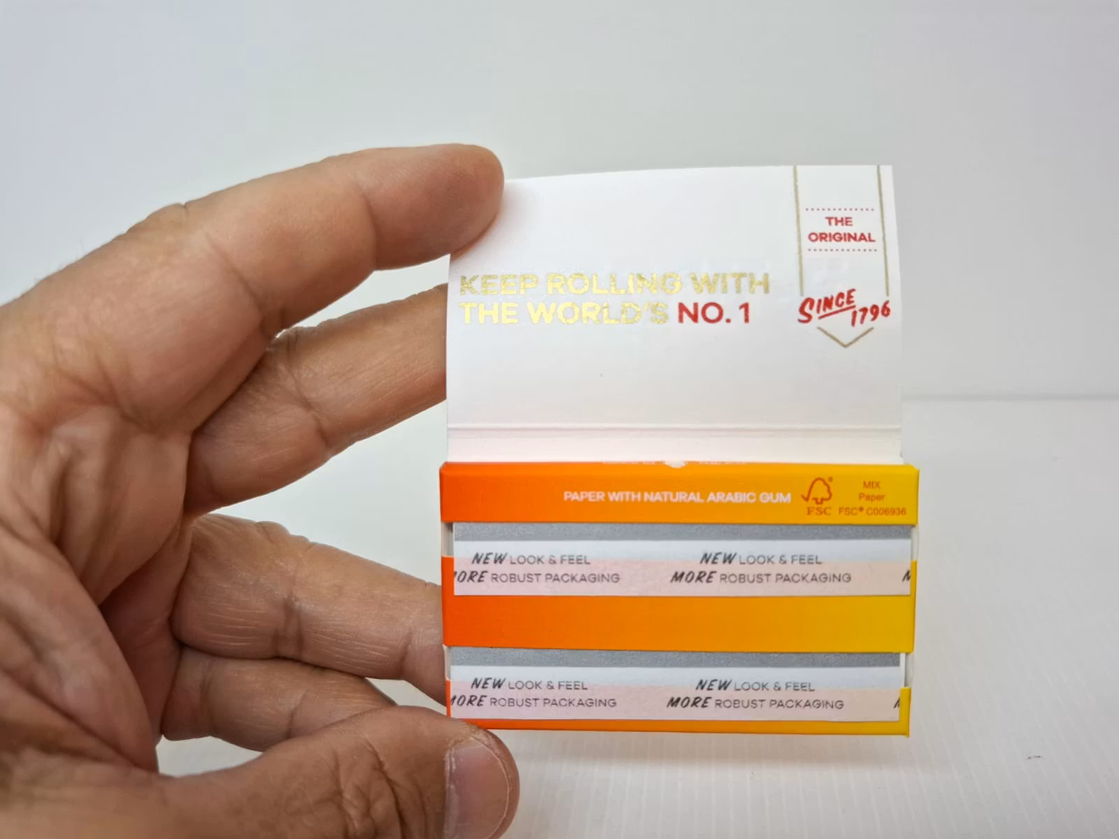 DISPLAY: Rizla Ultra Thin Mini Dubbel