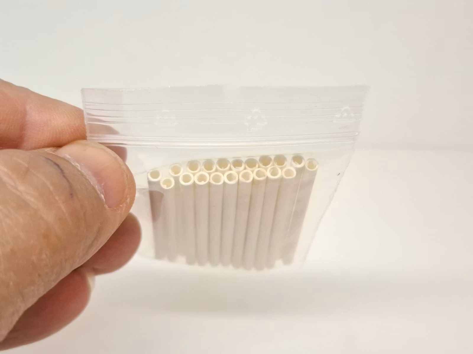 Pipmunstycke / Pipskaft (med filter): 2 st + tillbehör