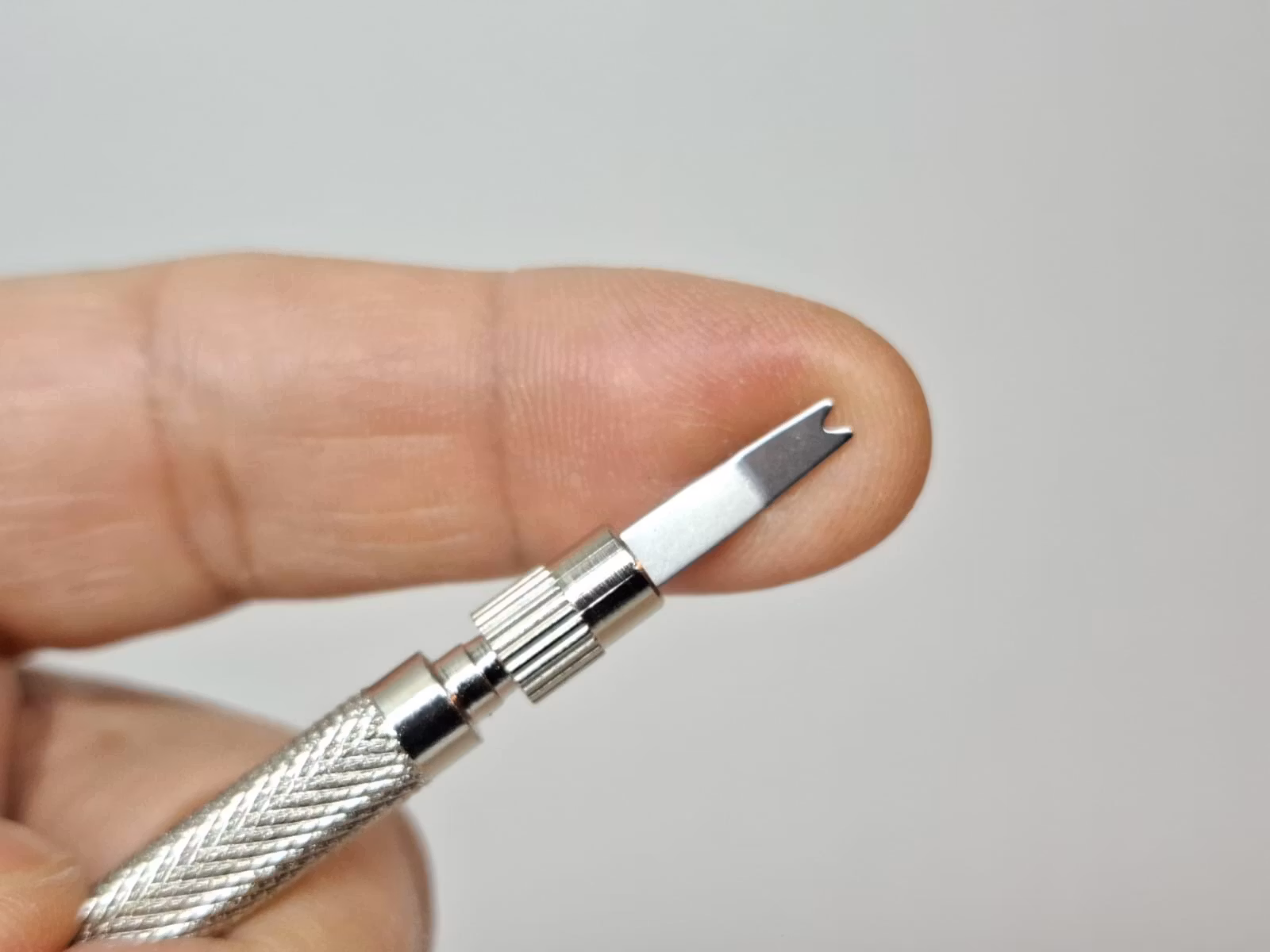 Bandstiftsverktyg + tillbehör (Verktyg för byte av klockarmband)