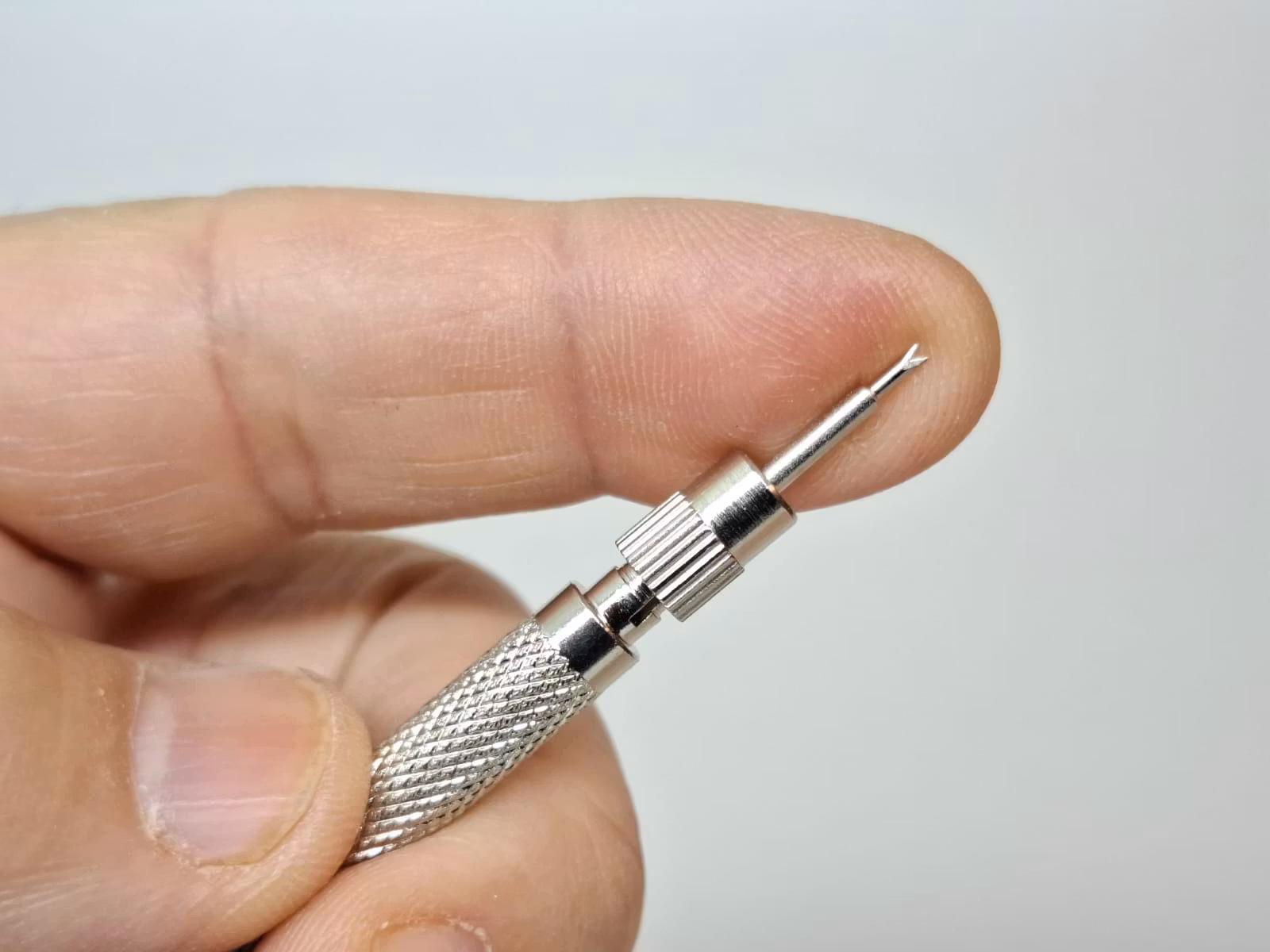 Bandstiftsverktyg + tillbehör (Verktyg för byte av klockarmband)