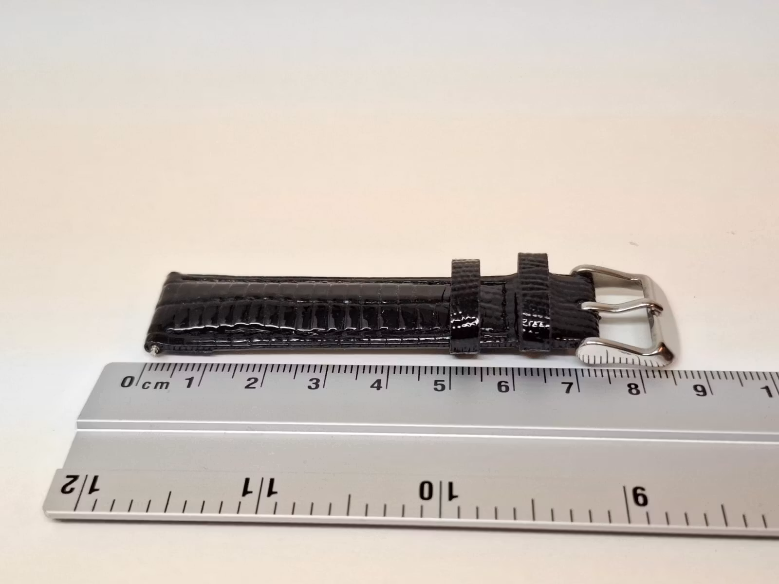 Armband SVART "Glansig" (18 mm)