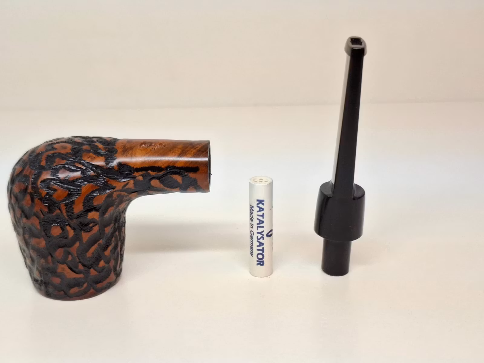 2 stycken Angelo pipor (rak + böjd) + Pipställ