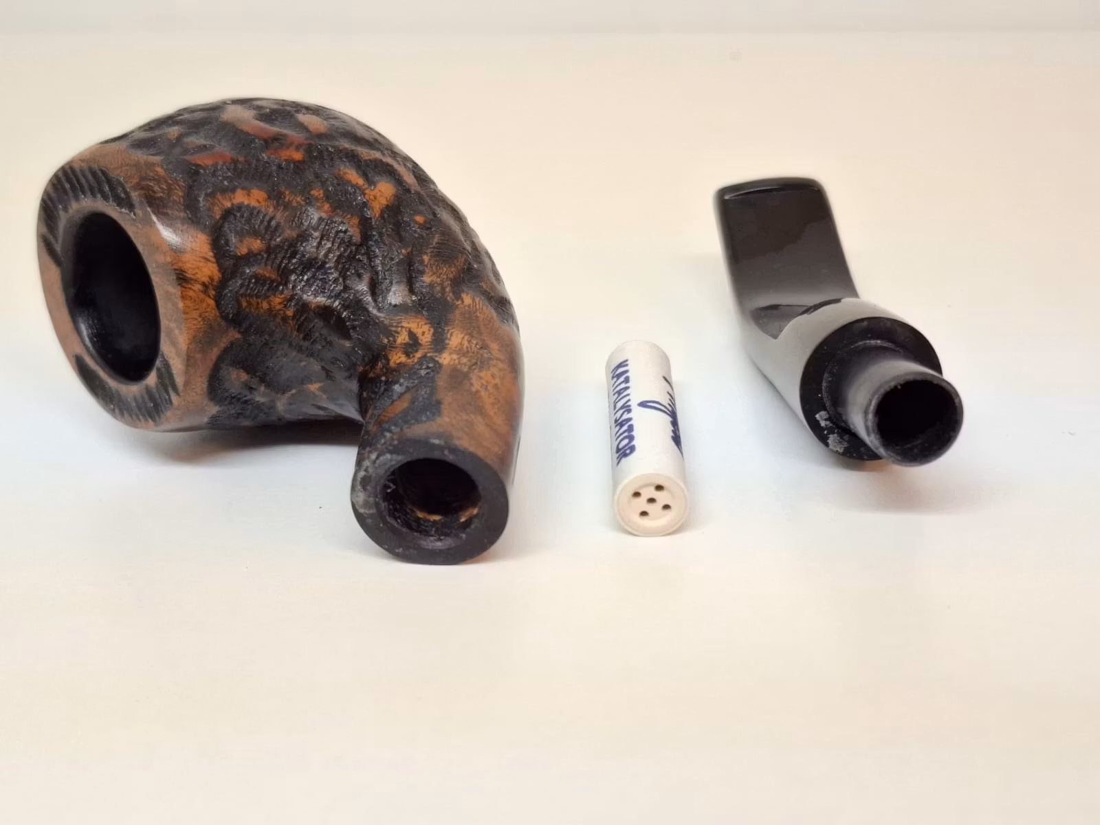 2 stycken Angelo pipor (rak + böjd) + Pipställ