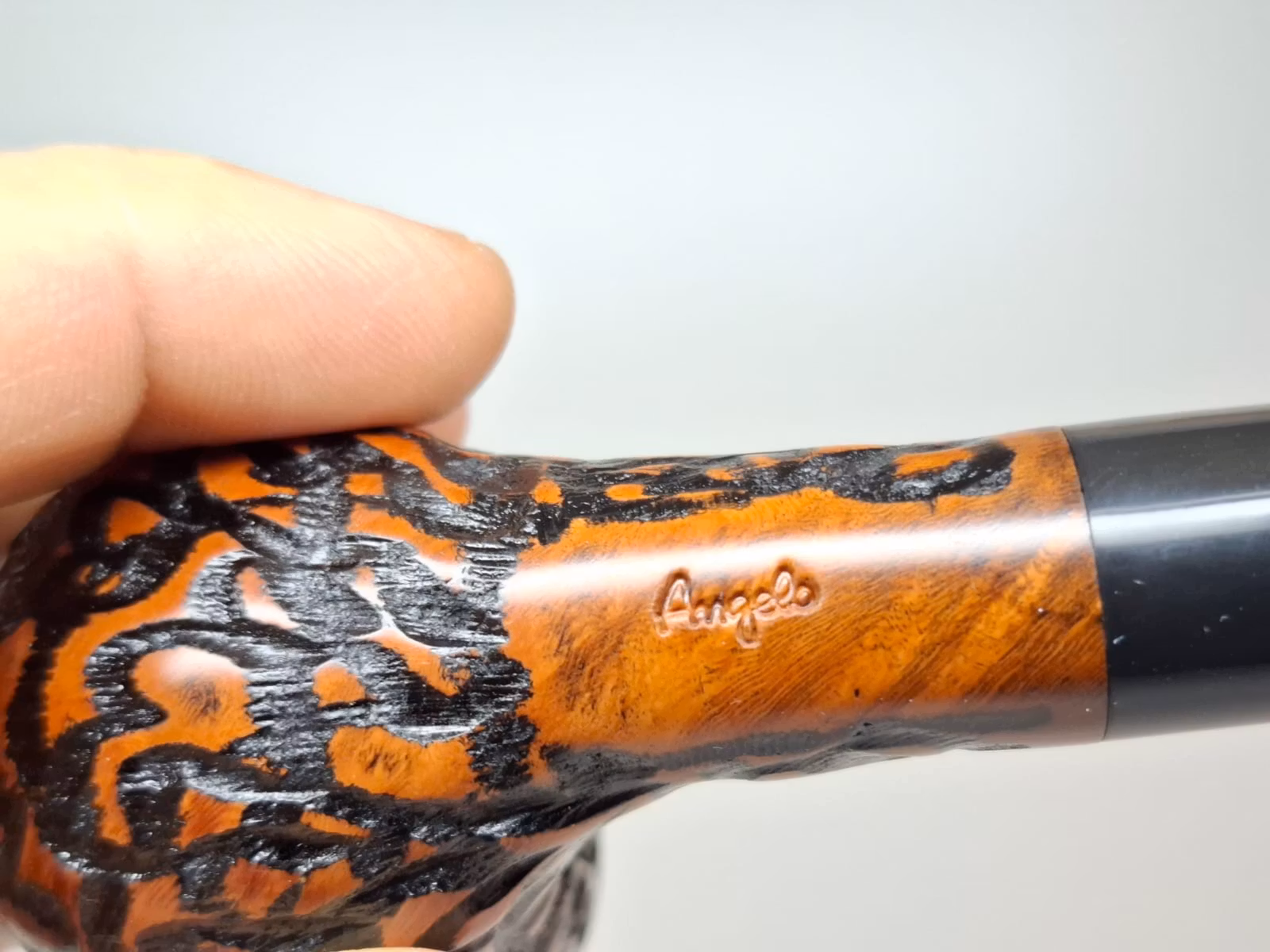 2 stycken Angelo pipor (rak + böjd) + Pipställ