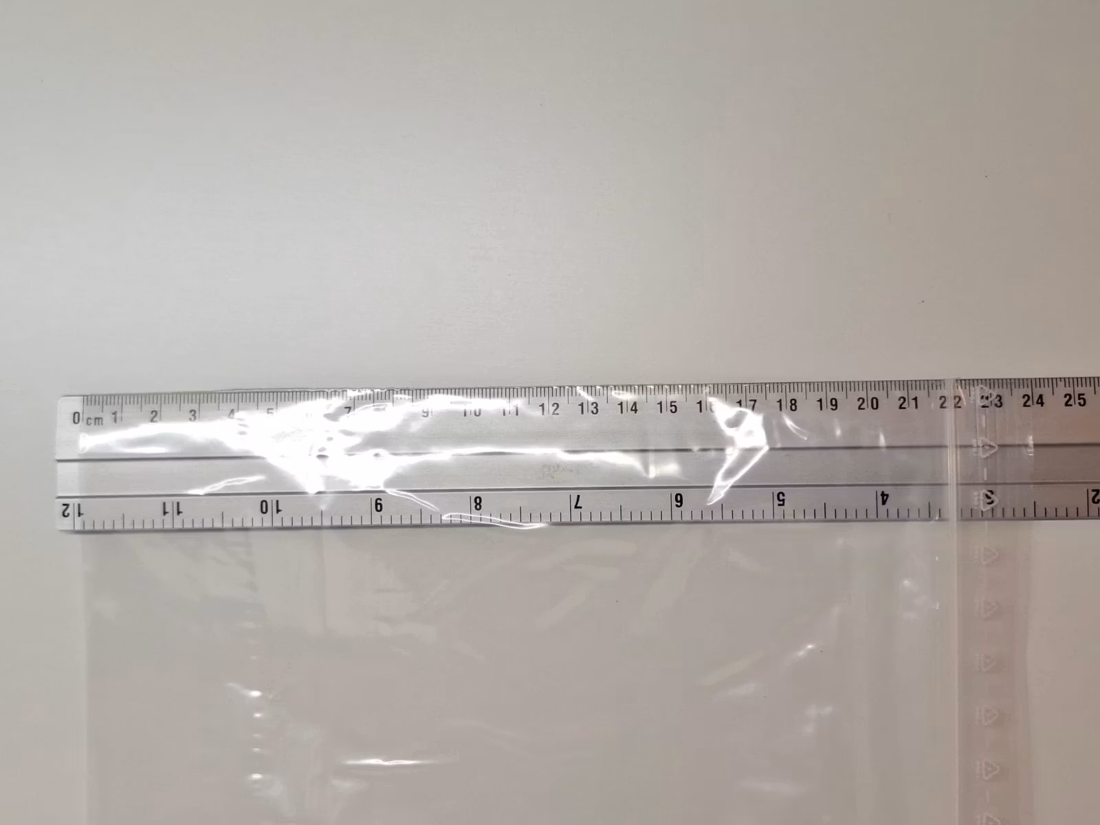 DISPLAY: Blixtlåspåsar / Zippåsar: 160x220 mm