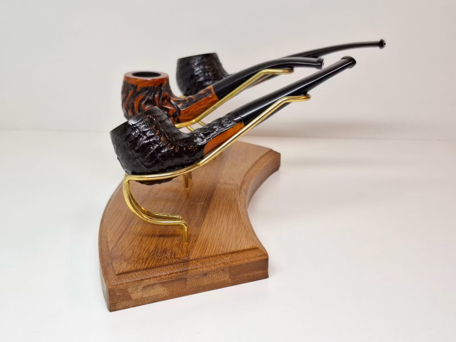 Pipställ: 3 pipor + piptändare