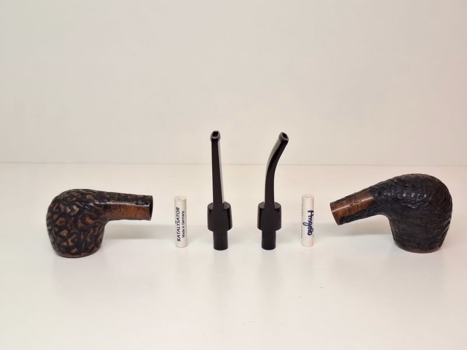 2 stycken Angelo pipor (rak + halvböjd) + Pipställ