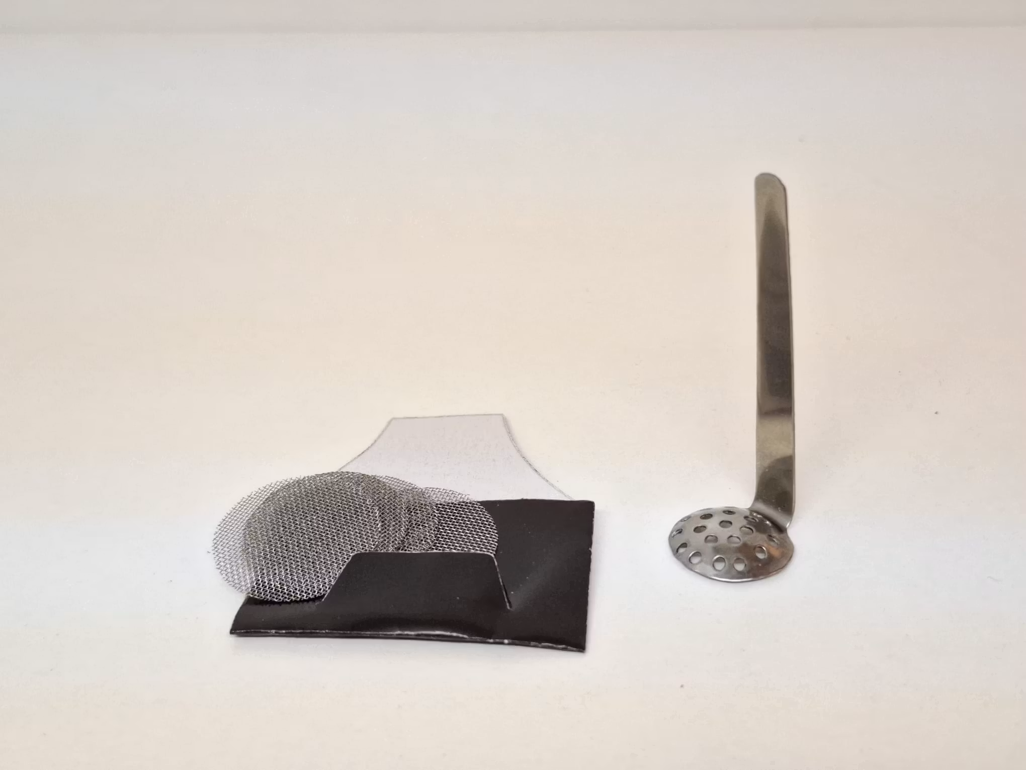 Kinapipa och cigarettmunstycke + tillbehör