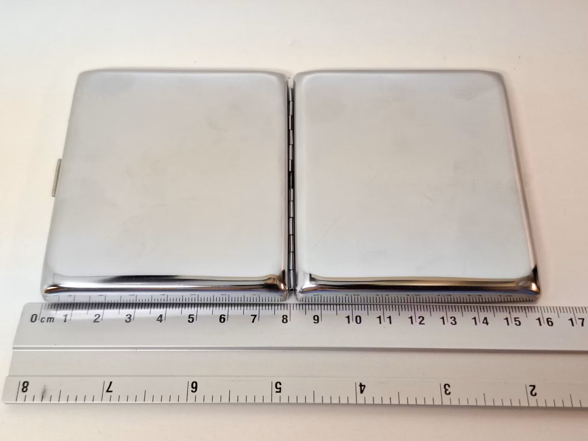 Cigarettetui Metall Squared