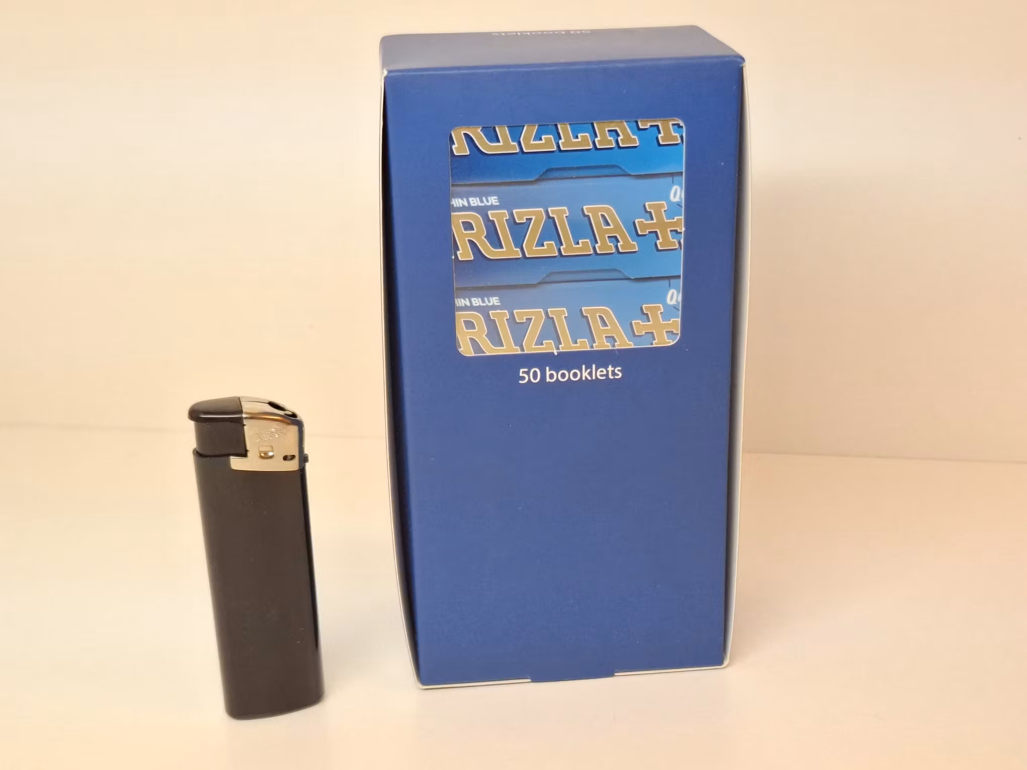 DISPLAY: Rizla Ljusblå Mini (50 st)