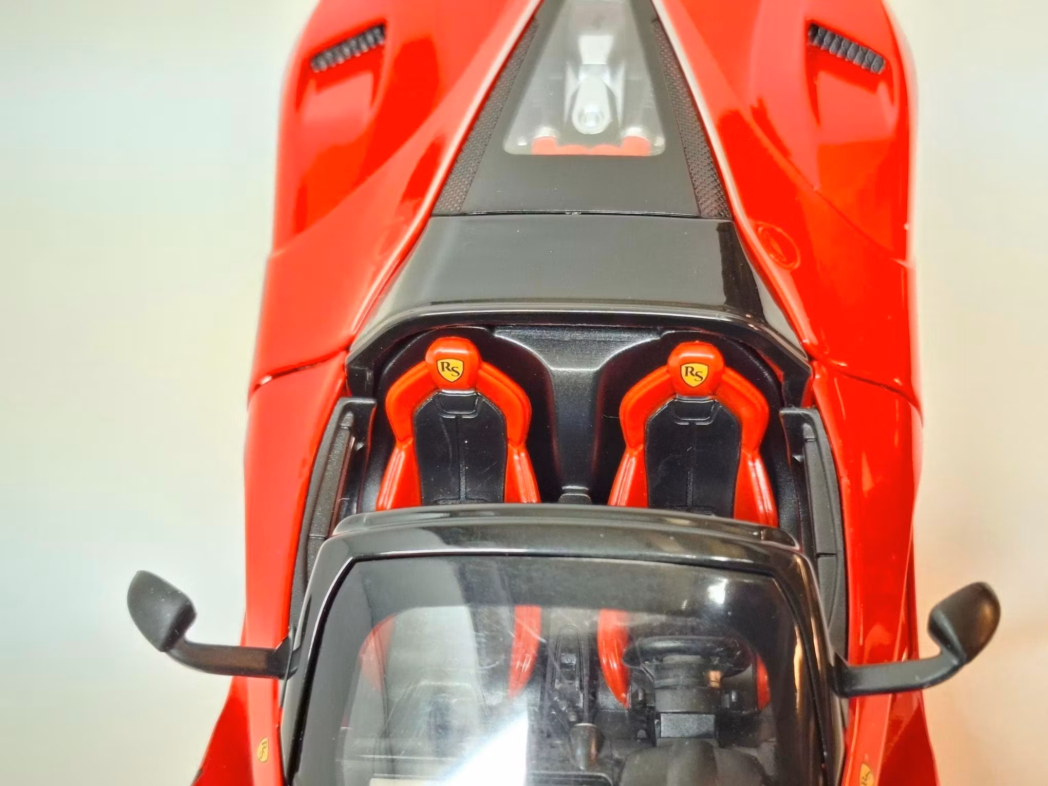 Modellbil Sportbil Aperta (Diecast) - Skala 1:22