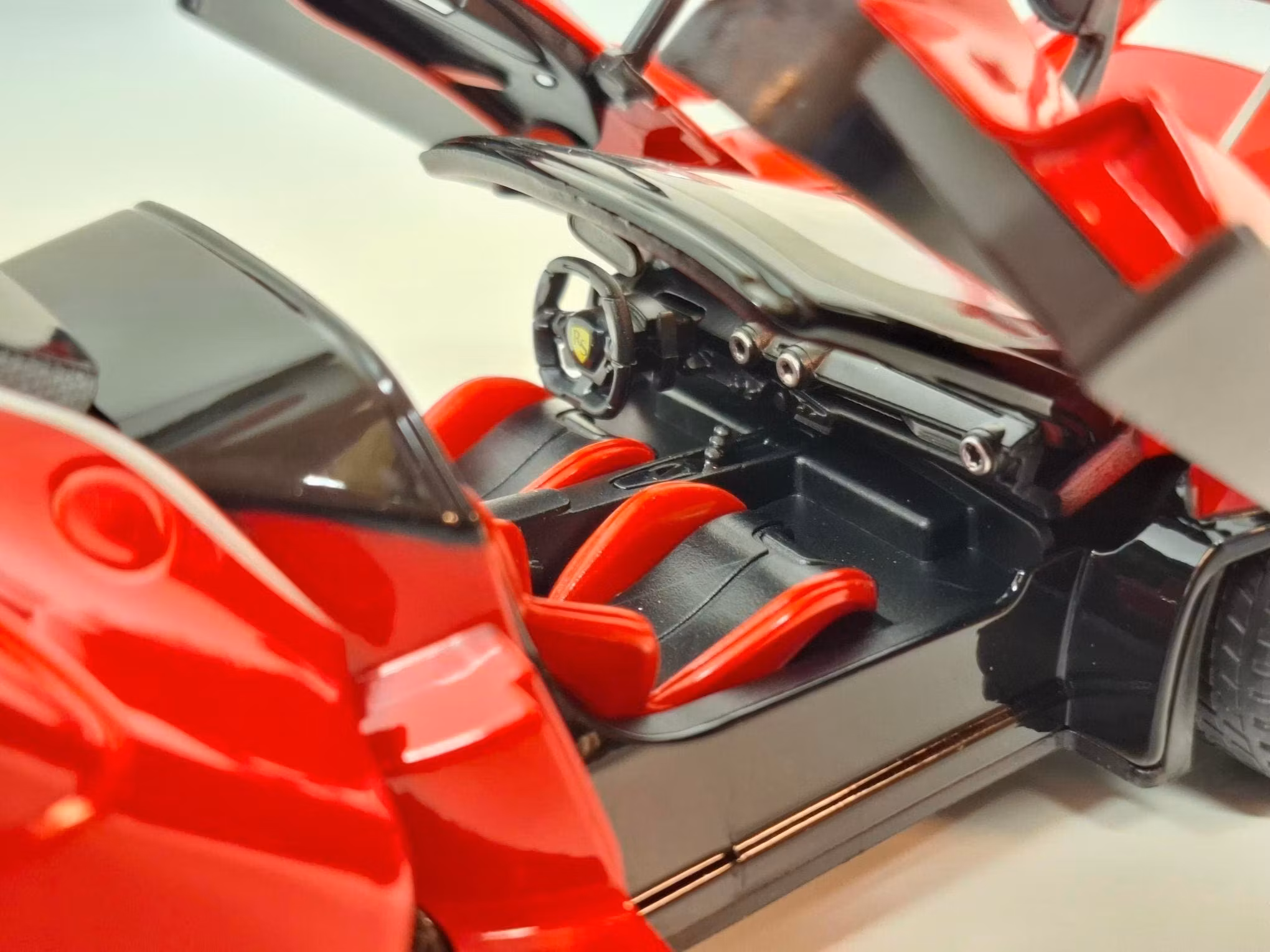 Modellbil Sportbil Aperta (Diecast) - Skala 1:22