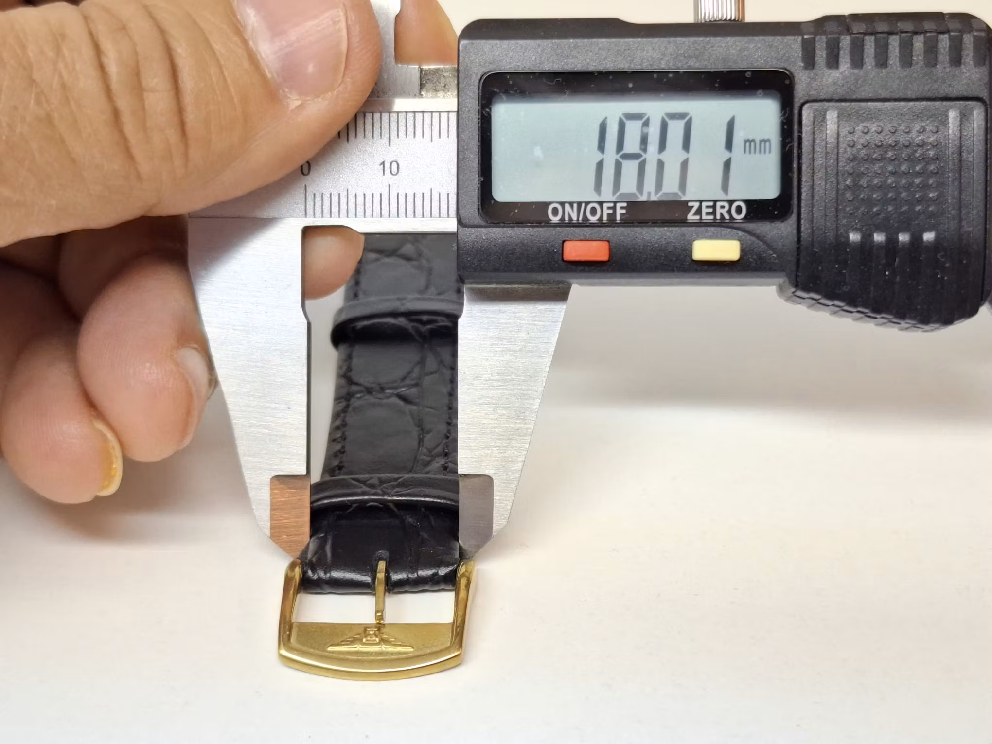 Armband LONGINES KALVSKINN "KROKODIL" (20 mm)
