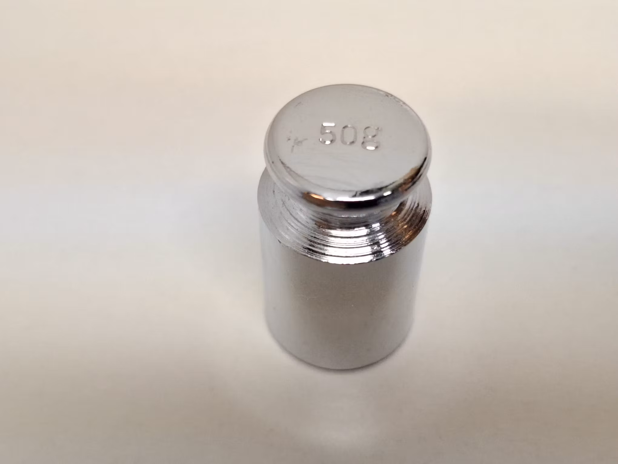 Digitalvåg (500 / 0.01 gram) + Vikt (50 g)