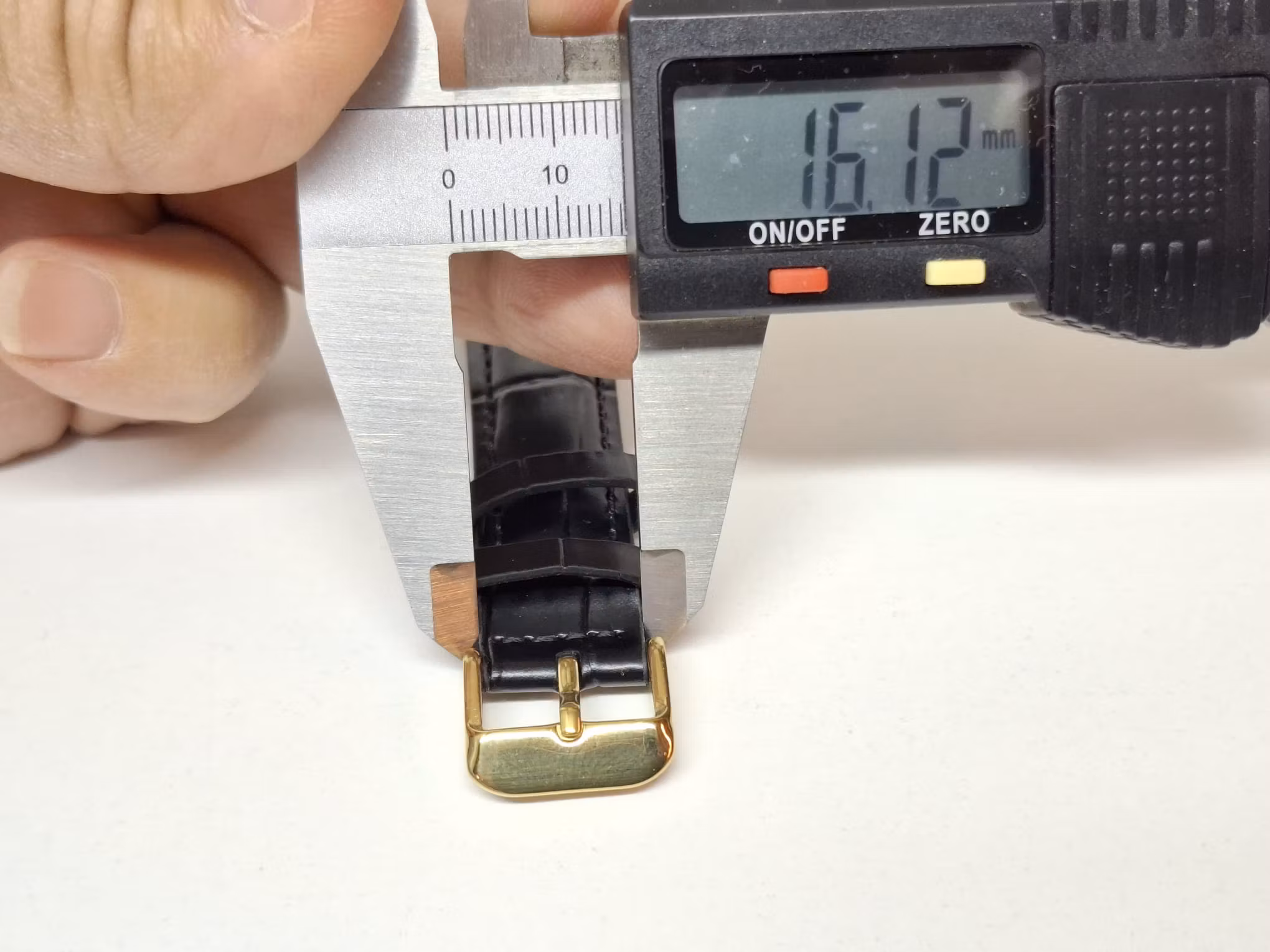 Armband TISSOT KALVSKINN "KROKODIL" (18 mm)