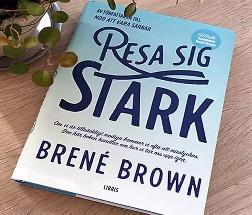 Resa sig stark  av Brené Brown