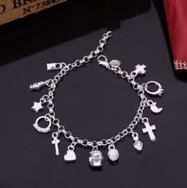 Charm bracelet