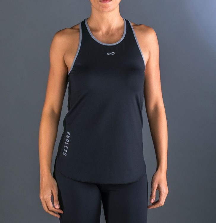 Linne Chic Black