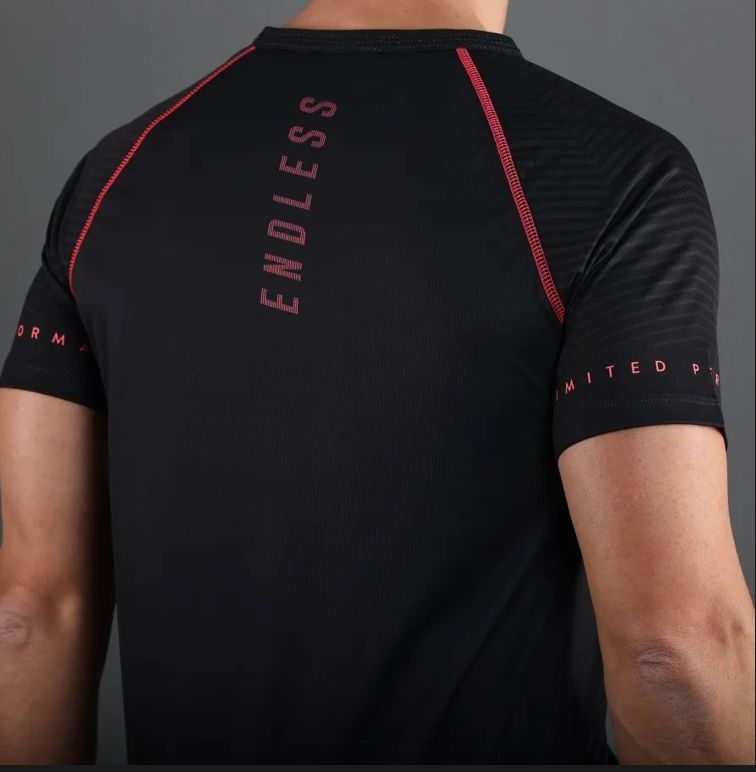 T-shirt Feisty Sleeves Black