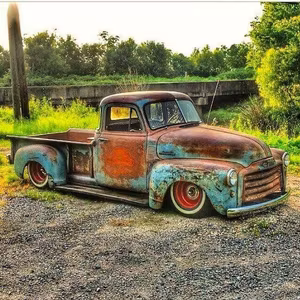 Gammel rusten pickup