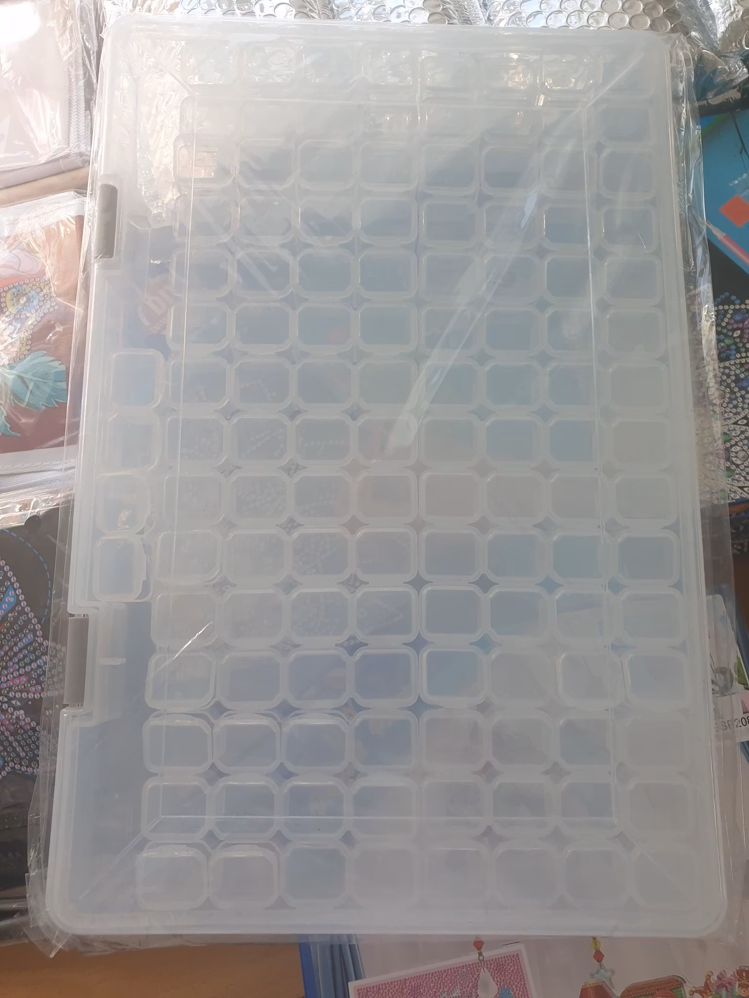 Perle oppbevarings boks 124 rom