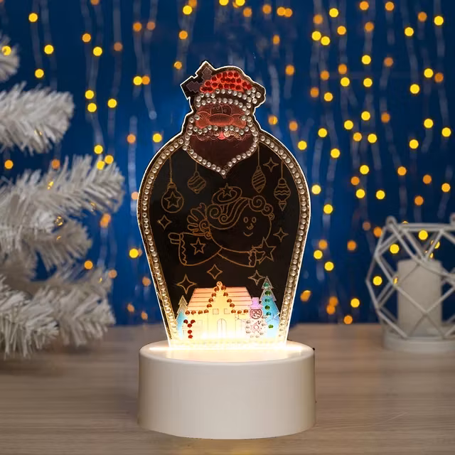 Led lys med hvit sokkel