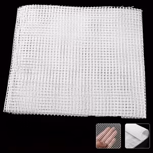 Knyteteppe, bilde, pute hvit bunn uten garn 50x50 cm