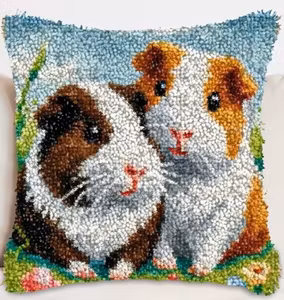 Knytepute to søte små, med bakstykke