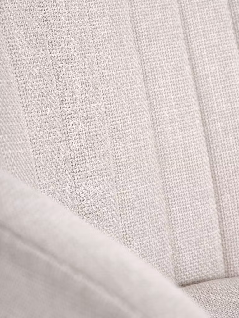 Fåtölj UDSBJERG – Elegant Beige Tyg med Ekben för Komfort och Stil!