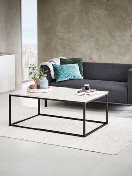 Soffbord DOKKEDAL 75×115 cm – Betongfärgat med Industriell Stil