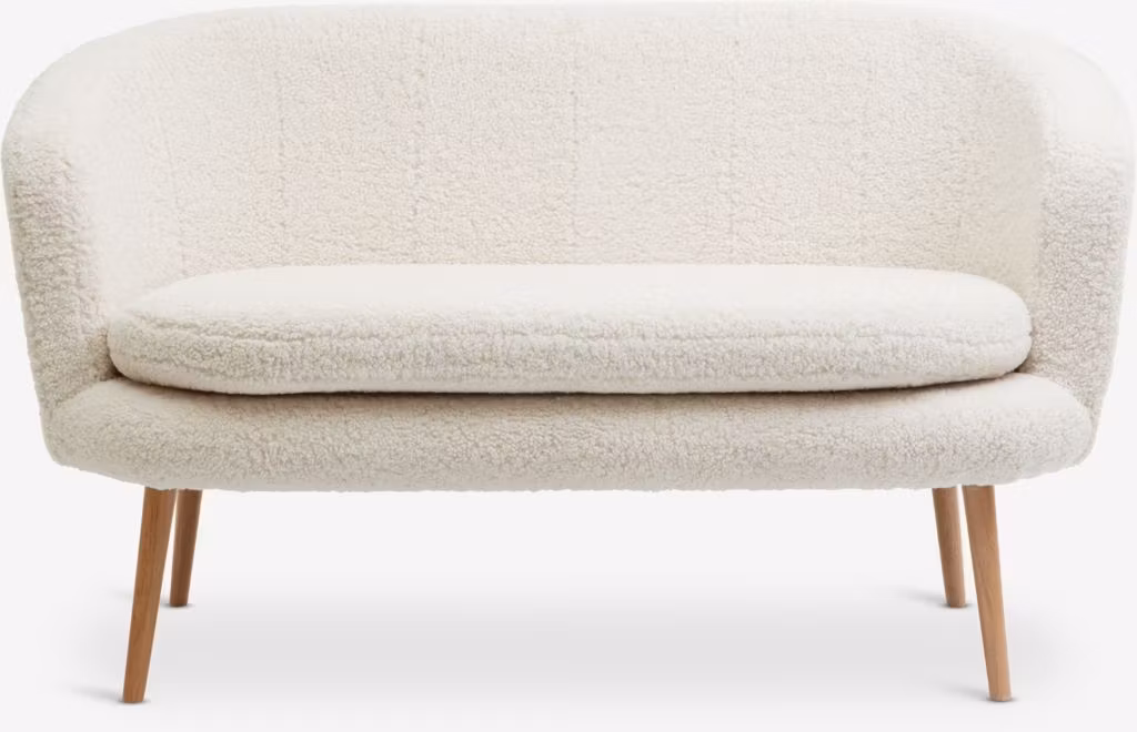 GISTRUP 2-sits Soffa – Offwhite Teddy – Modern Komfort med Tidlös Elegans