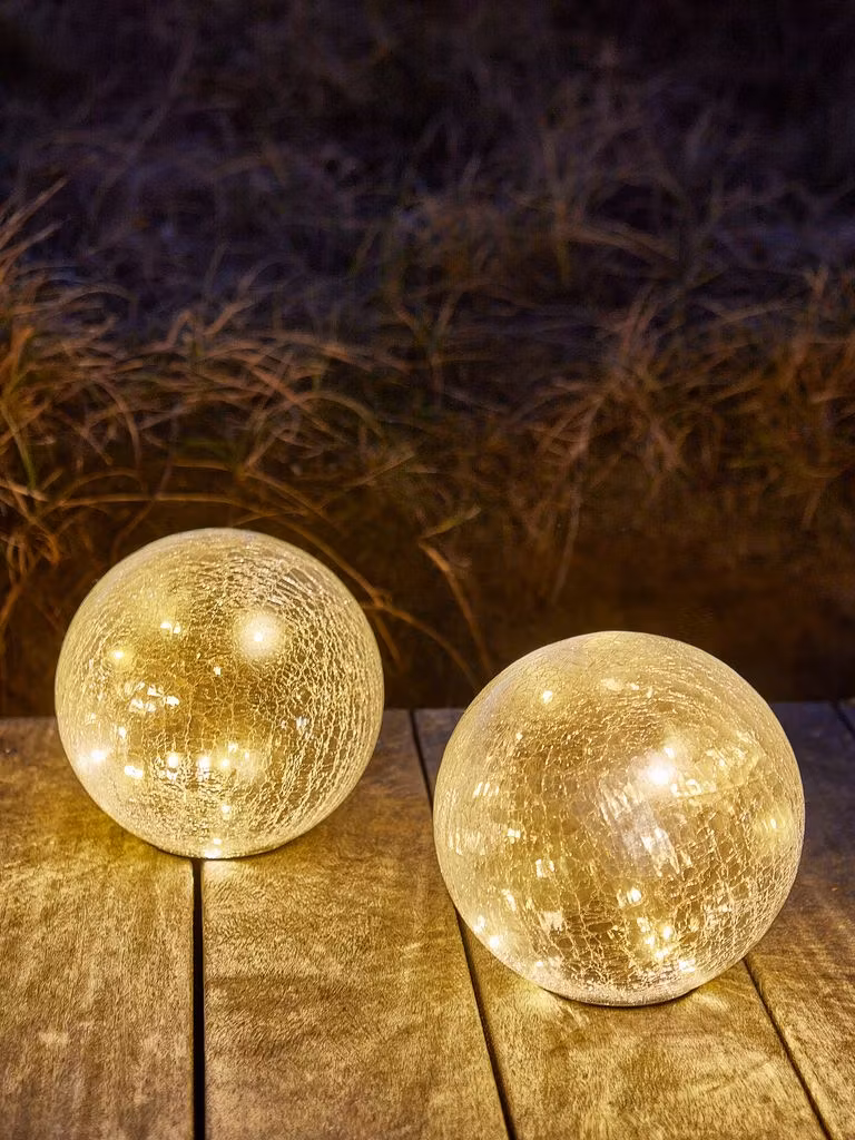 Solcellslampa HAVSVALE Ø20×H29 cm – Kristallklar glaskula med 20 varmvita LED & automatisk tändning