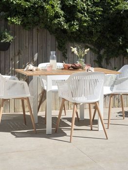 RAMTEN Förlängningsbart Trädgårdsbord 70×75/126 cm – Massivt hårdträ med tidlös skandinavisk design