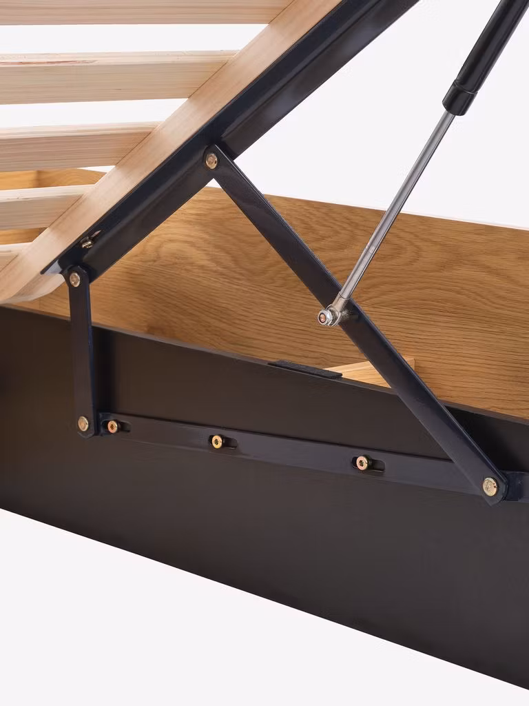 ELLINGE Sängram 180x200 cm med Förvaring – Elegant Ekfärgad Design & Smart Förvaringslösning