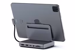 Satechi Aluminum Stand Hub – 7‑i‑1 Space Gray Dock med Ergonomisk Höjd för MacBook & iPad
