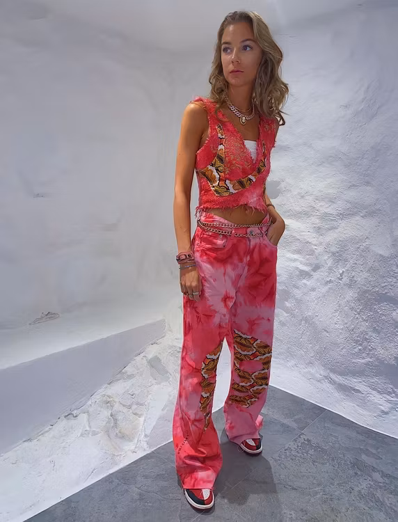 Extravagant Pink Skull Jeans