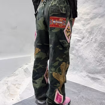 So fine, makes a blind man see her Jeans