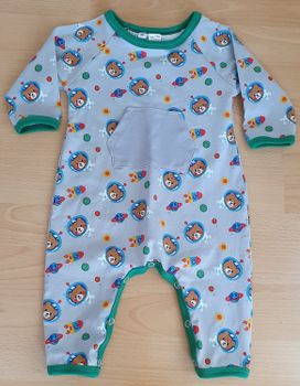 Jumpsuit/pyjamas-rymdnallar