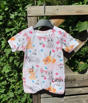 Jumpsuit, lekande katter